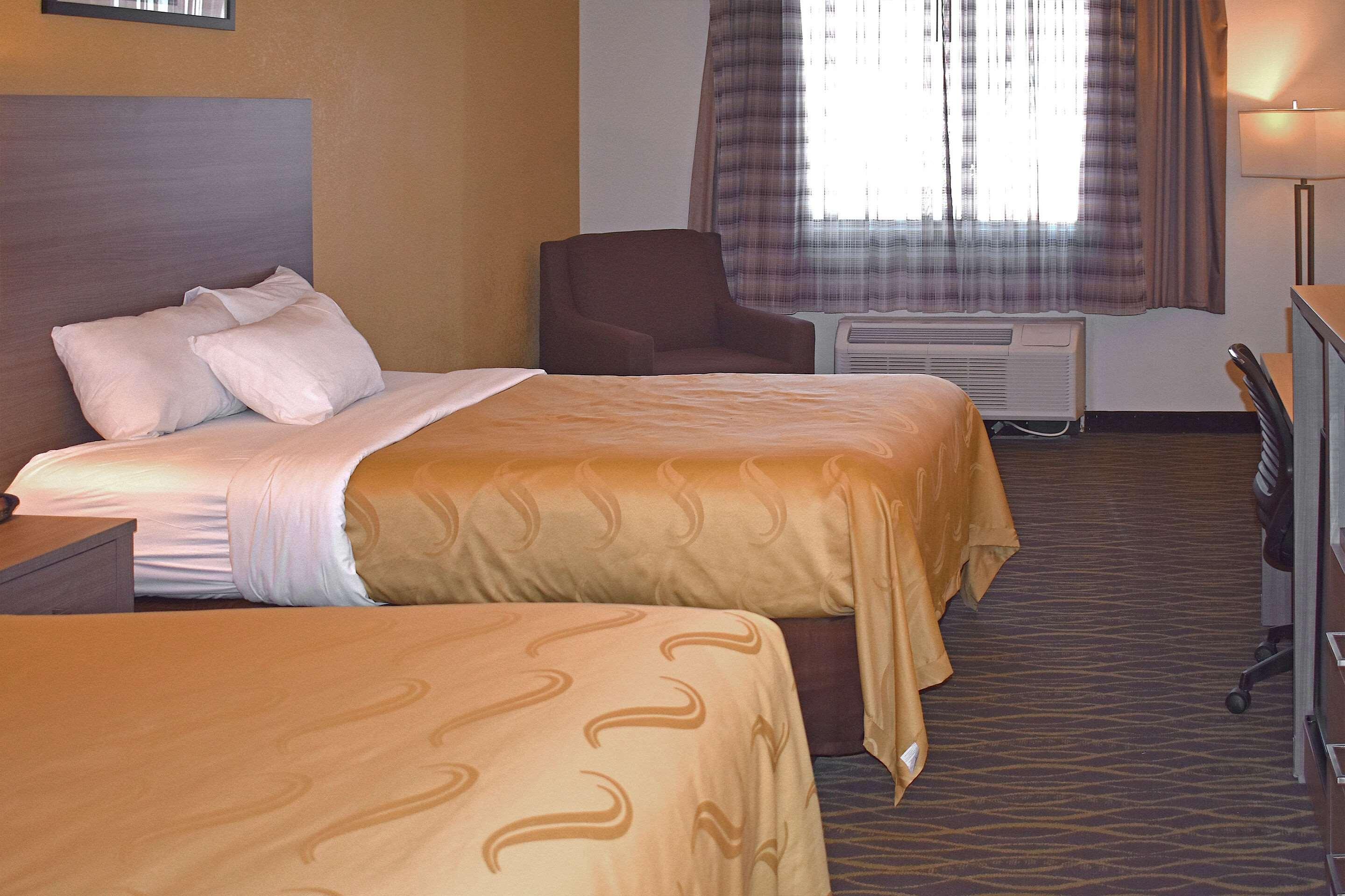 Quality Inn & Suites Kearneysville - Martinsburg Εξωτερικό φωτογραφία