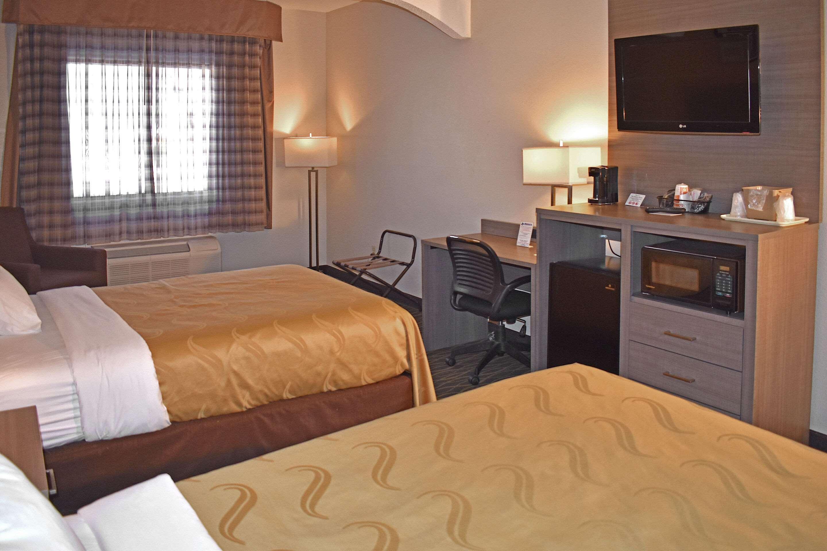 Quality Inn & Suites Kearneysville - Martinsburg Εξωτερικό φωτογραφία