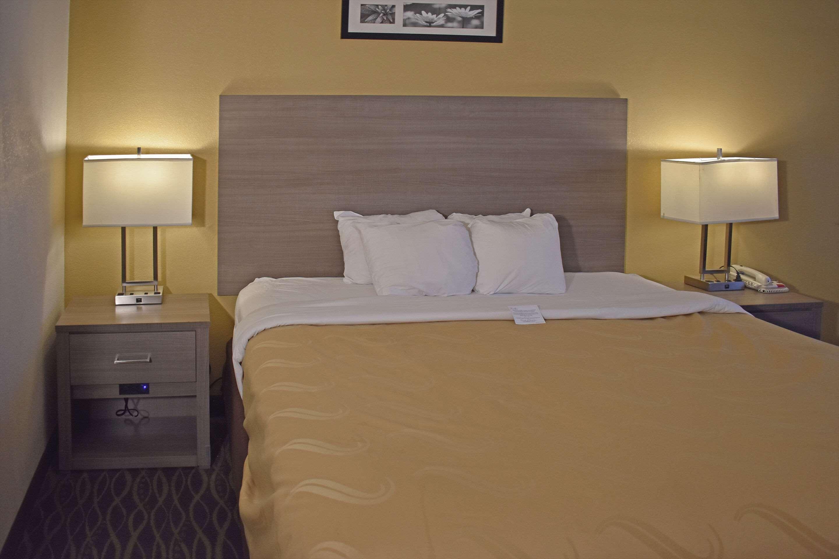 Quality Inn & Suites Kearneysville - Martinsburg Εξωτερικό φωτογραφία