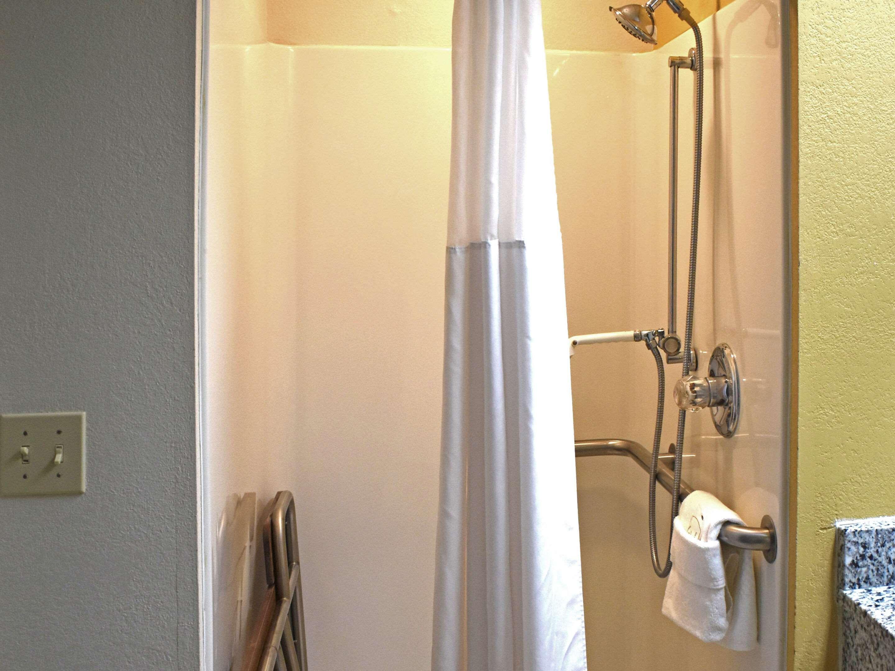Quality Inn & Suites Kearneysville - Martinsburg Εξωτερικό φωτογραφία