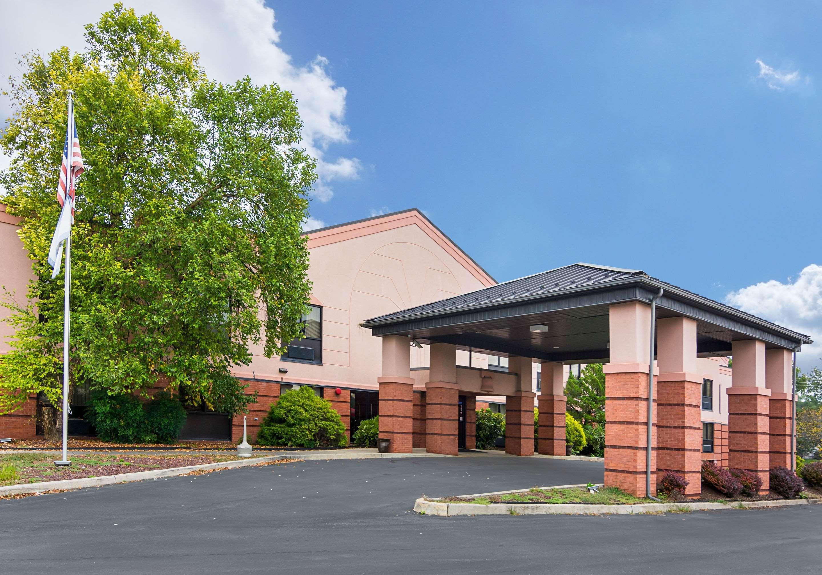 Quality Inn & Suites Kearneysville - Martinsburg Εξωτερικό φωτογραφία